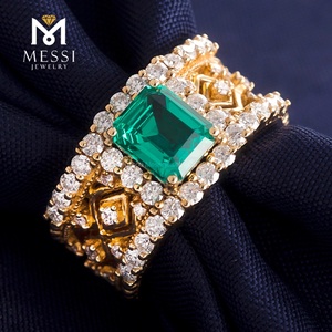 <span class=keywords><strong>Prix</strong></span> d'une bague <span class=keywords><strong>de</strong></span> fiançailles en <span class=keywords><strong>or</strong></span> jaune <span class=keywords><strong>18</strong></span> <span class=keywords><strong>carats</strong></span> avec émeraude verte et moissanite - Product Image 5