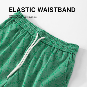 Shorts à motifs rétro pour hommes Style <span class=keywords><strong>anglais</strong></span> Léger Luxe <span class=keywords><strong>Pantalon</strong></span> décontracté à taille élastique de haute qualité Conception entièrement imprimée - Product Image 3