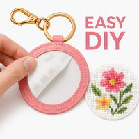 Porte-clés rond en cuir de 12 cm pour kit de broderie DIY, breloque de sac florale de luxe faite à la main, porte-clés artisanal en cuir rose