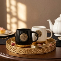 Mug à café en céramique vintage personnalisé classique avec badge en cuivre, mug rétro avec médaille de sirène pour cadeau d'anniversaire de couple