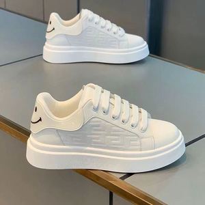 Nuevo Diseño 2026, Zapatillas Deportivas Casuales Blancas Transpirables de Alta Calidad con Soporte de Arco para Adolescentes - Plataforma - Product Image 2