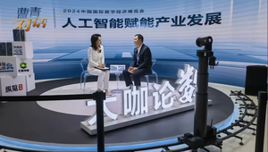 KIND Smart Intelligent <span class=keywords><strong>Orbital</strong></span> Robot PTZ Cámara Grabación de video Transmisión en vivo para estaciones de televisión y festivales de música - Product Image 6