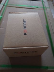 Point d'accès WiFi d'entreprise <span class=keywords><strong>Fortinet</strong></span> <span class=keywords><strong>FAP</strong></span>-<span class=keywords><strong>231F</strong></span> double bande 1.267Gbps alimenté par PoE + WPA3/Cloud géré pour les hôtels, les écoles et les bureaux - Product Image 6