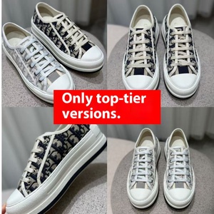 Giày thể thao thời trang nữ cổ điển có dây buộc, phối hợp hoàn hảo với đế dày thêu thêm - Product Image 2