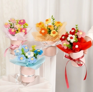 Fabriqué à la main tricoté bouffée Bouquet <span class=keywords><strong>tournesol</strong></span> Rose fil fleur fleur artificielle câlin seau ornement cadeau - Product Image 2