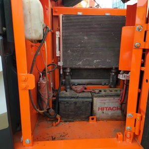 Excavadora Usada Original Japonesa Hitachi ZX60 ZX70 ZX80 de 6 Toneladas, Modelo 2022, 95% Nueva, de Alta Calidad, con Cucharón de 0.22m, Certificación EPA y CE - Product Image 5