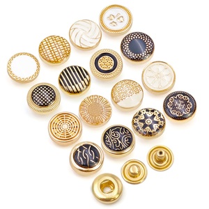 กระดุมโลหะตกแต่งขนาด 10 มม.-17 มม. แบบชุบเคลือบ สำหรับเสื้อผ้าผู้ชาย พร้อมโลโก้และลวดลายตามสั่ง - Product Image 6