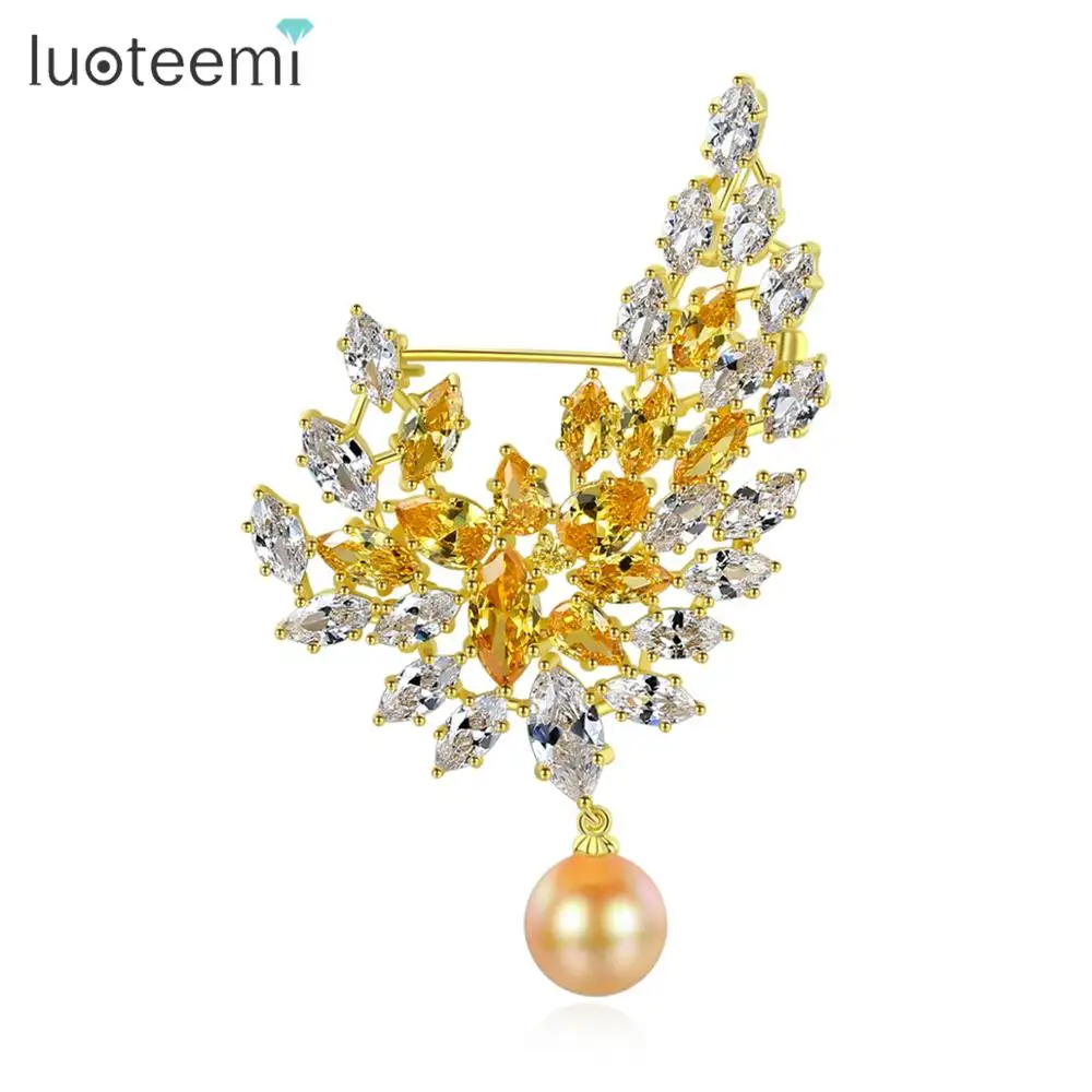 LUOTEEMI Yellow CZ Women Sea Shell Pearl Gold Plated Flower Elegant Brooch Fashion Brooches Jewelry
