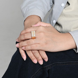 แหวนรูปกางเขนชุบทองสำหรับผู้ชาย ประดับเพชรไมโครเพฟ สไตล์ฮิปฮอป เหมาะสำหรับนิ้วชี้ ของขวัญเครื่องประดับ - Product Image 3