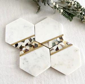 Sous-verres carrés en nacre avec poignées en laiton Coffret cadeau fait main exquis - Product Image 1