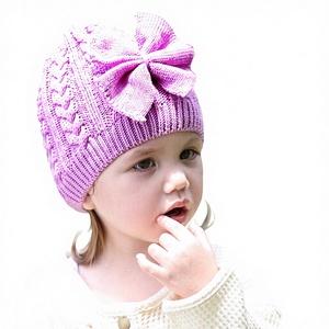 Bonnet en tricot avec nœud pour filles, idéal pour l'hiver, pour les 0-3 ans, parfait pour les voyages - Product Image 2