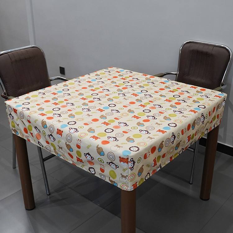 Versión impermeable y protectora solar con forma de animal pequeño.