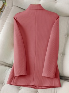 Blazer rose en velours élégant à simple boutonnage pour femme avec broderie, anti-plis, idéal pour le bureau ou les tenues décontractées - Product Image 2