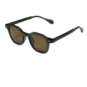 Lunettes de soleil carrées pour hommes ZT-99304, verres PC UV400, monture noire en plastique et métal, protection solaire classe 2 pour usage extérieur - Product Image 3