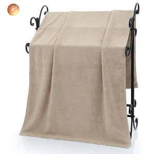 Customized Best Quality Oversized Shower Fabric Feel Extremely Soft Towel Bath Towels With Prints