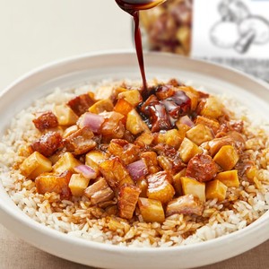 2024 popolare zuppa stufata di maiale pronta per cucinare con riso istantaneo autoriscaldante per pasti all'aperto in famiglia e alimenti per la notte della settimana all'ingrosso - Product Image 5