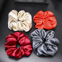 Scrunchie Satin Mengkilap Ukuran Besar, Seperti Sutra, Ikat Rambut Jumbo dari Kain Elastis untuk Gaya Rambut Sehari-hari yang Trendi