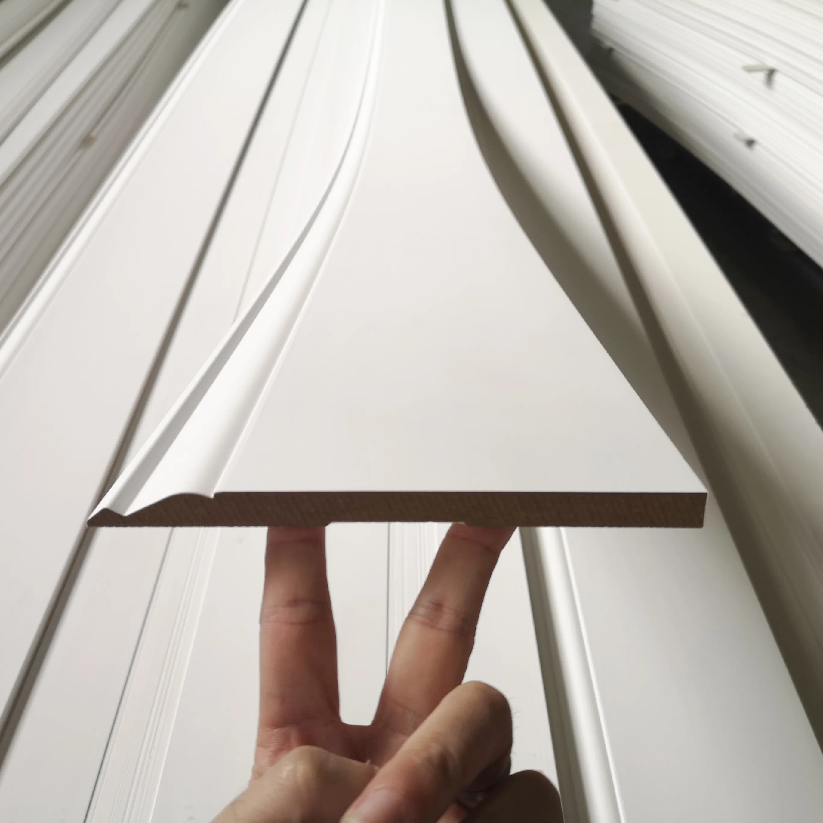 Хорошее качество, доска, плинтус из МДФ, настенные плинтусы