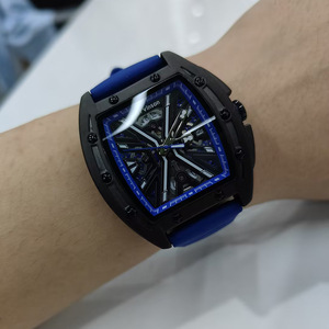 Nuevo reloj mecánico para hombre con forma de tonneau, esqueleto, fondo transparente, resistente al agua, luminoso, elegante reloj de pulsera - Product Image 2