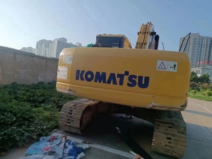 รถขุดไฮดรอลิกแบบตีนตะขาบ Komatsu PC220 มือสอง น้ำหนัก 22 ตัน พร้อมเครื่องยนต์และปั๊ม  ประวัติการใช้งานครบถ้วน เหมาะสำหรับงานก่อสร้างและเหมืองแร่ - Product Image 5