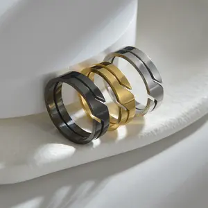 OEM Anillo De Pareja 사용자 정의 이름 패션 개인 디자인 중공 스테인레스 스틸 커플 링