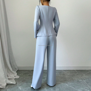 Ensemble <span class=keywords><strong>tailleur</strong></span> élégant 2 pièces <span class=keywords><strong>pour</strong></span> femme avec logo personnalisé, veste courte à col carré et taille cintrée, <span class=keywords><strong>pantalon</strong></span> taille haute coupe droite - Product Image 2