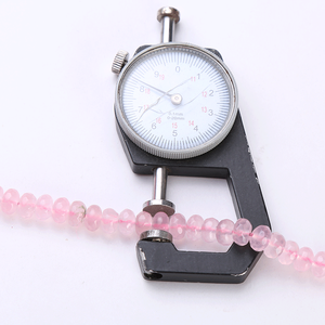 Perles de pierres précieuses de lune arc-en-ciel à vendre, 2395 variétés, y compris les coupes trillion, émeraude, radiant et hexagonales - Product Image 2