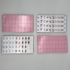 Jeu de Mahjong Gemma - Tuiles en Acrylique Rose et <span class=keywords><strong>Bleu</strong></span> Irisé - Jeu de Style Américain Moderne avec Supports pour des Soirées de Jeu Chics - Product Image 5