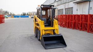 MINGKO pemuat kemudi selip Mini, traktor penggerak empat roda kecil 2023 - Product Image 5