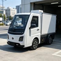 Runhorse Mini-camionnette frigorifique polyvalente EEC L7e EV 4x4 pour la chaîne du froid, autonomie 201-300 km pour usages multiples