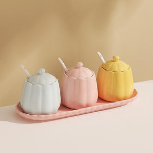 Juego de tarros de cerámica para condimentos Cream Ins Wind, diseño elegante, tarro para condimentos de tres colores, suministros de cocina, salero, venta al por mayor - Product Image 4