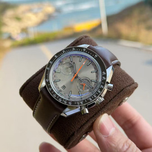 Reloj Mecánico Automático Deportivo para Hombre, de Una Pieza Moldeada, Resistente al Agua y a los Arañazos, con Acabado de Alta Calidad - Product Image 5