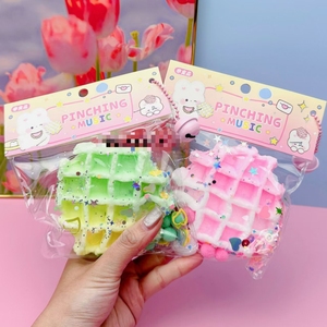 2024 tiktok Hot Bán sáng tạo mô phỏng Waffle giải nén đồ chơi căng thẳng cứu trợ chậm phục hồi bóp đồ chơi - Product Image 6