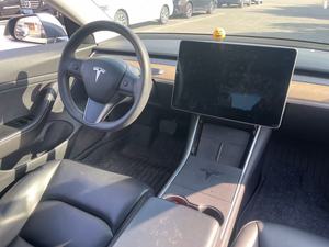 <span class=keywords><strong>Voiture</strong></span> d'<span class=keywords><strong>occasion</strong></span> : Tesla Model 3 2020 Standard Range Plus à propulsion arrière, 61 754 miles, autonomie de 445 km, conduite à gauche - Product Image 5