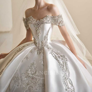 Robe de mariée grande taille en dentelle Lsjj131, robes de bal de luxe en satin brillant avec strass, jupe de princesse ivoire pour la mère de la mariée - Product Image 6