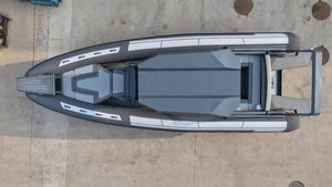 Bote Inflable PRO900 <span class=keywords><strong>de</strong></span> 900 cm con Casco <span class=keywords><strong>de</strong></span> Aluminio y Consola, Fabricado con Hypalon Achilles - Product Image 2