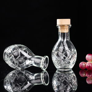Ensemble de saké en verre <span class=keywords><strong>japonais</strong></span> de 120ml une <span class=keywords><strong>bouteille</strong></span> plus un motif de gravure en verre bouteilles en verre de saké avec dessus en liège - Product Image 6