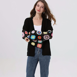 <span class=keywords><strong>Pull</strong></span> cardigan à fleurs à <span class=keywords><strong>manches</strong></span> <span class=keywords><strong>évasées</strong></span> pour dames Style décontracté tricot motif jacquard tricots - Product Image 1