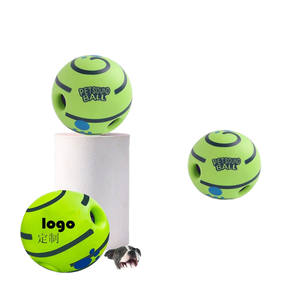 Vendita calda durevole e cigolante Wag ghignite <span class=keywords><strong>Ball</strong></span> giocattolo interattivo per cani divertente TPR giocattoli da masticare per animali domestici materiale in lattice ecologico - Product Image 1