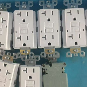 Aprobado por el estándar estadounidense y canadiense 120V 20A 60HZ Autoconexión GFCI Receptáculo Salida TR Interruptor de pared Interruptores eléctricos - Product Image 6