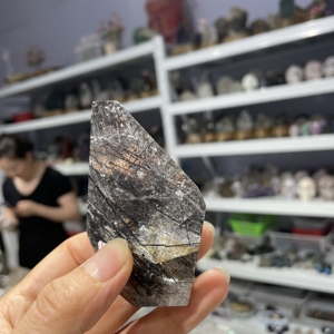 Thạch anh rutil tự nhiên bán buôn với thạch anh tourmaline đen, thạch anh rutil dạng tự do - Product Image 4