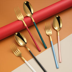 Ensemble cuillère et fourchette plaquées <span class=keywords><strong>or</strong></span> de haute qualité ensemble de couverts en acier inoxydable avec étui - Product Image 3