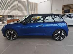 Prix bas <span class=keywords><strong>MINI</strong></span> électrique <span class=keywords><strong>MINI</strong></span> <span class=keywords><strong>COOPER</strong></span> 2024 BEV voiture d'<span class=keywords><strong>occasion</strong></span> FWD4 - Product Image 2