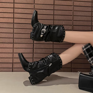 รองเท้าบูทคาวบอยผูกเชือกหัวสี่เหลี่ยมประดับทองสำหรับผู้หญิงรองเท้าบูทหุ้มข้อส้นหนาสูง5-8ซม. ทำจากหนังแท้ออกแบบได้ตามต้องการ - Product Image 3