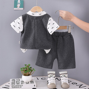 Nouvelle tenue d'été décontractée trois pièces pour garçons YouYue 2025, style britannique, en coton/soie peignée, pour 1-5 ans, comprenant gilet, chemise et short - Product Image 4