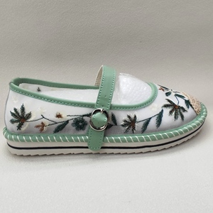 Chaussures de marche pour femmes automne/printemps, espadrilles OEM légères, souples, respirantes, en maille, à enfiler, semelle antidérapante, confortables et décontractées - Product Image 4