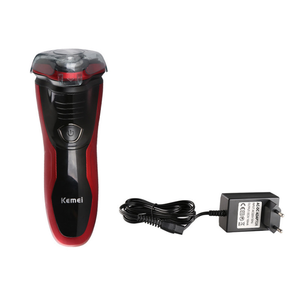 Afeitadora KM-9013 con Tres Cuchillas Giratorias, Suministrada Directamente por Body Wash - Product Image 4