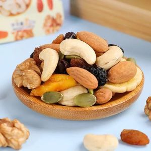 Collations nutritives aux céréales et aux noix, riches <span class=keywords><strong>en</strong></span> vitamines. Approuvé par des figures populaires. Vente <span class=keywords><strong>en</strong></span> gros d'usine. Un grand seau de fruits - Product Image 5