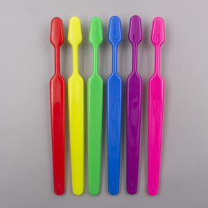 แปรงสีฟันเด็กพร้อมขนแปรงไนลอนนุ่ม ด้ามจับหลากสี ขนาดปกติ ใช้ในบ้าน - Product Image 3
