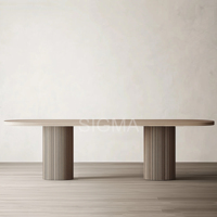 Table à manger Sigma moderne avec base en bois cannelé et plateau en travertin pour hôtel et maison, mobilier de salle à manger de luxe